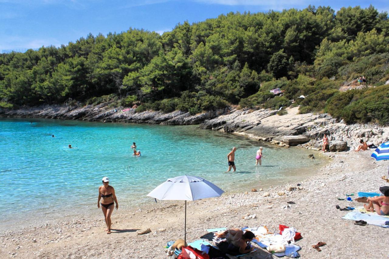 Family Friendly Apartments With A Swimming Pool Zavalatica, Korcula - 183 Exterior photo