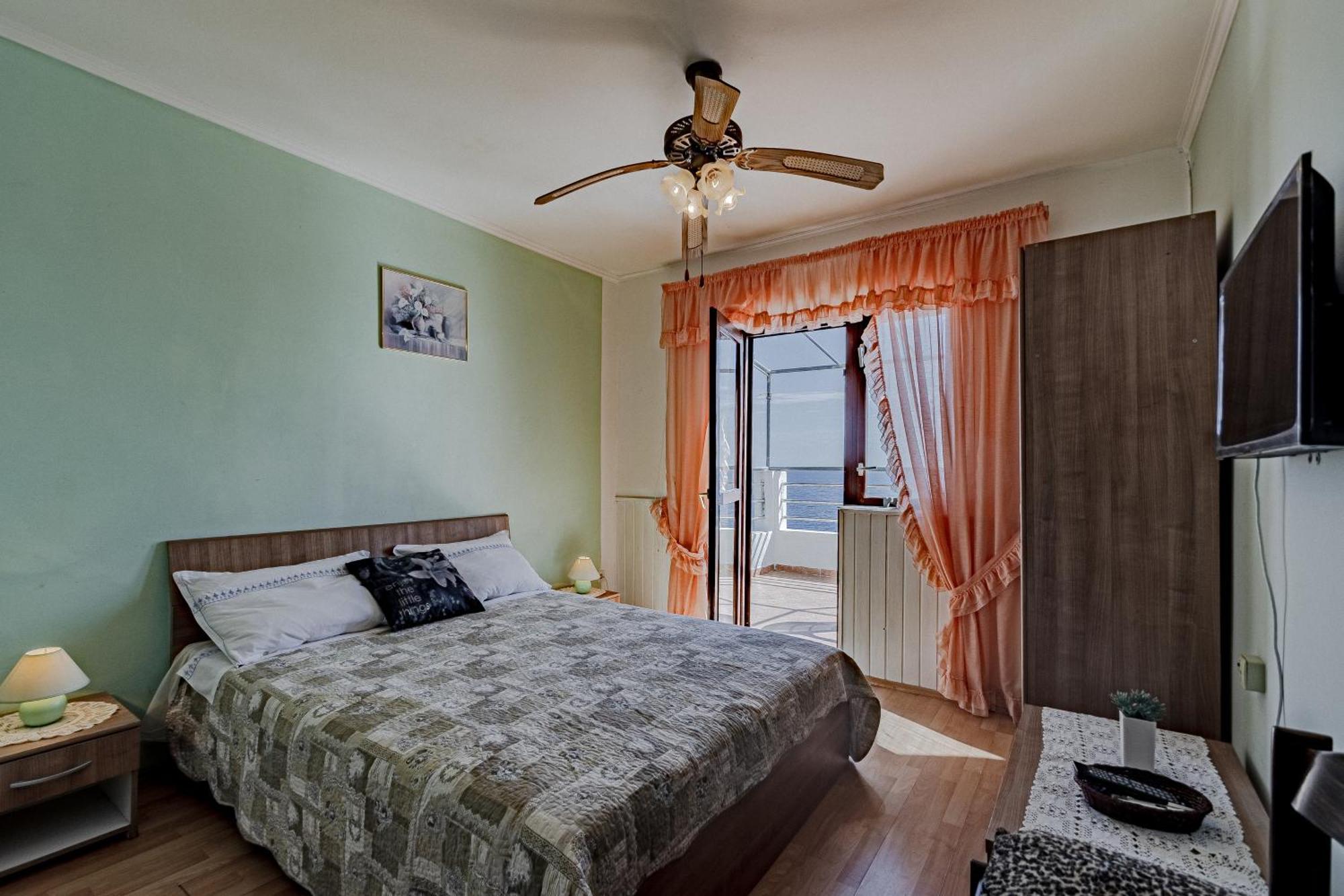 Family Friendly Apartments With A Swimming Pool Zavalatica, Korcula - 183 Exterior photo