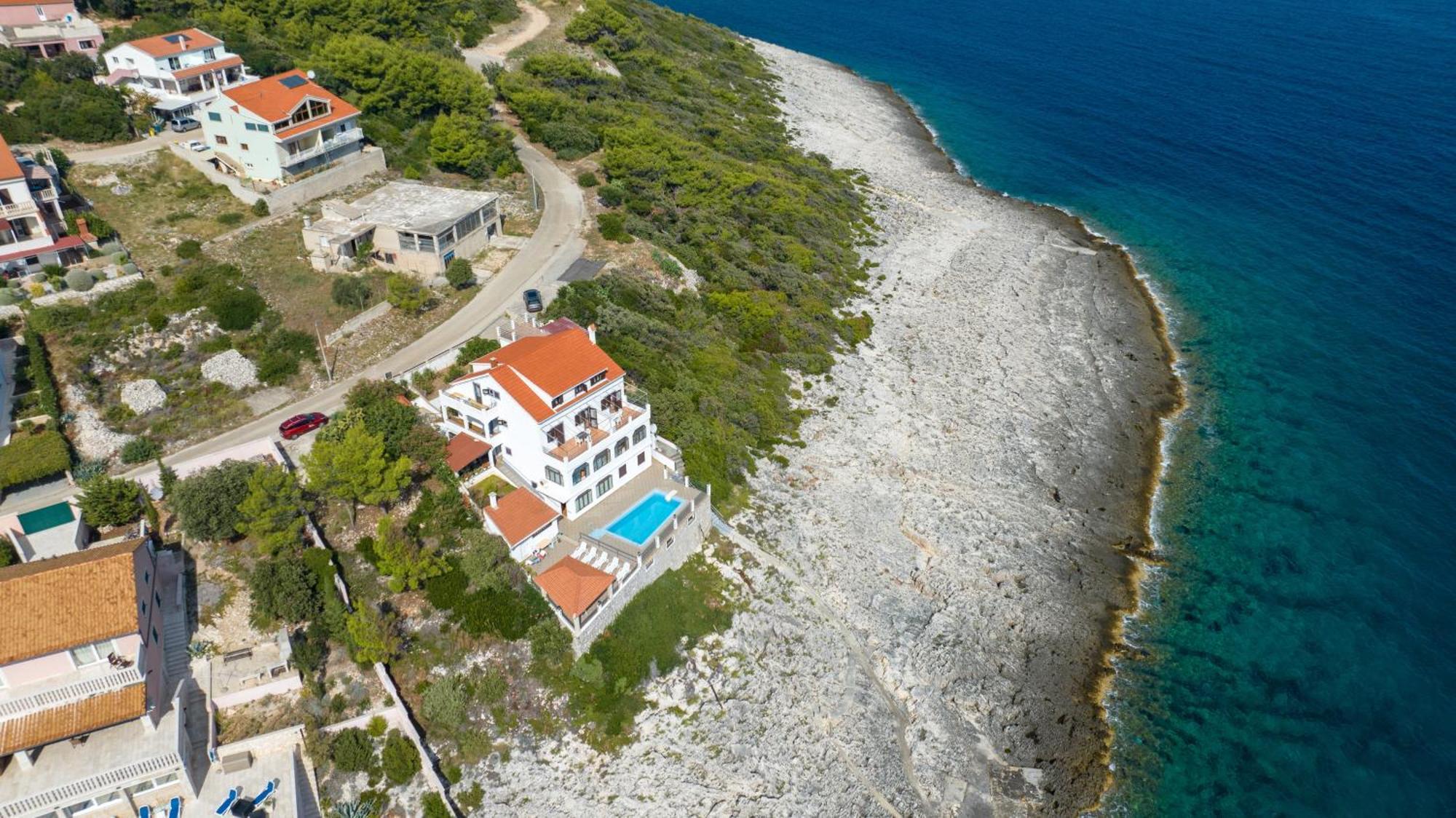 Family Friendly Apartments With A Swimming Pool Zavalatica, Korcula - 183 Exterior photo