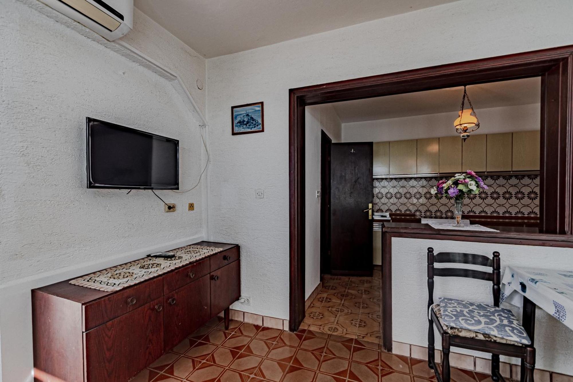 Family Friendly Apartments With A Swimming Pool Zavalatica, Korcula - 183 Room photo